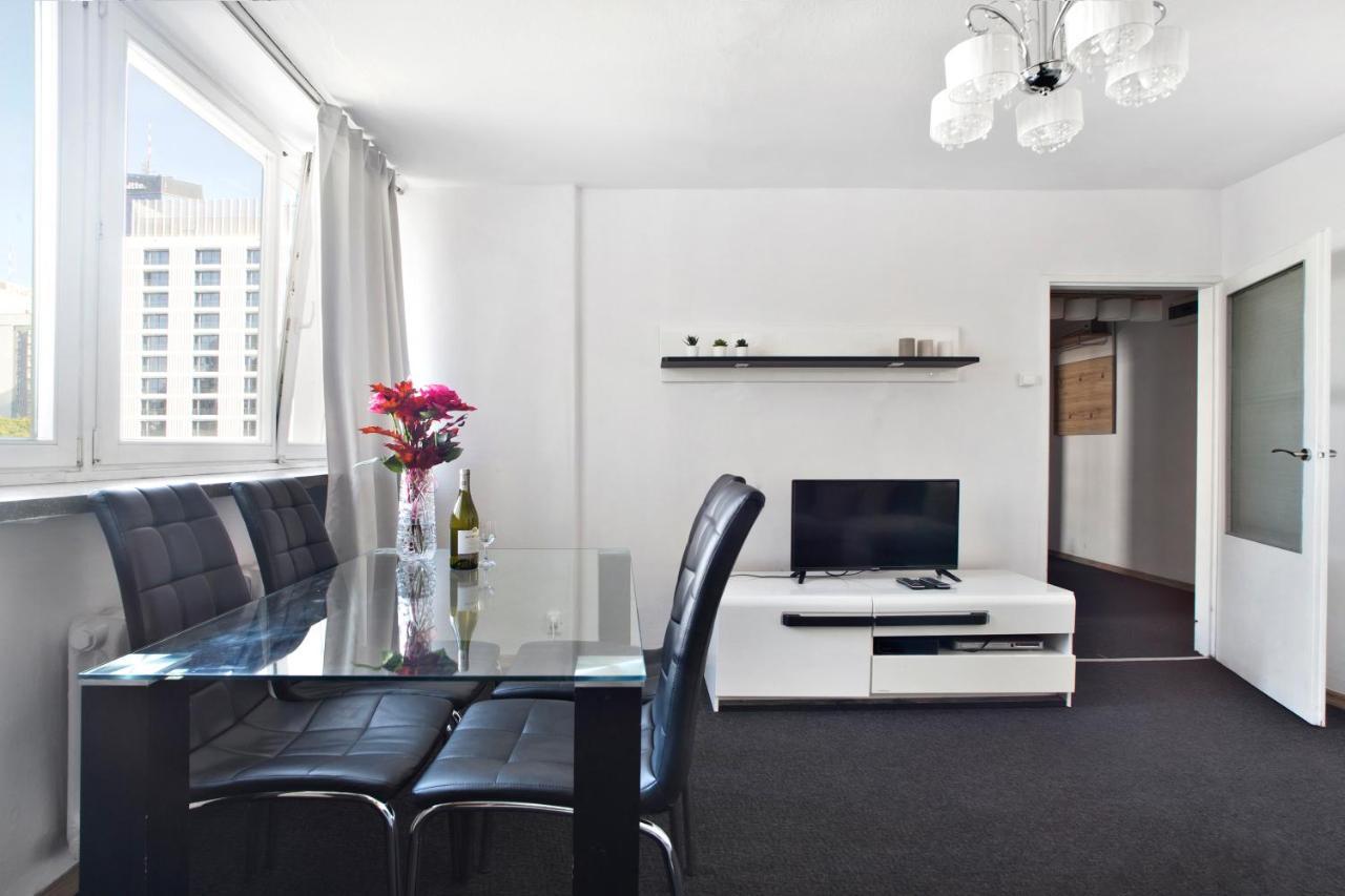 P&O City Center Apartments Varsovie Extérieur photo